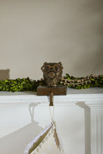 Load image into Gallery viewer, E+E BEATRICE STOCKING HOLDER