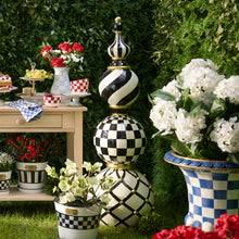 Load image into Gallery viewer, Courtly Check Trophy Topiary
